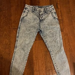 WILD FABLE acid wash jeans